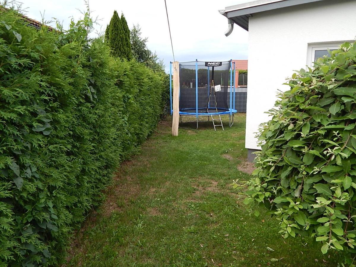 Theunis Ferienwohnung Karlshagen エクステリア 写真
